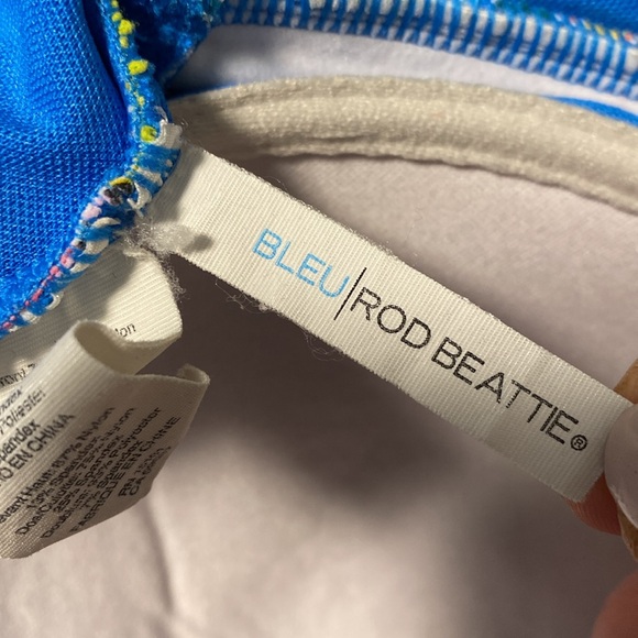 Like new bathing suit - Picture 7 of 7